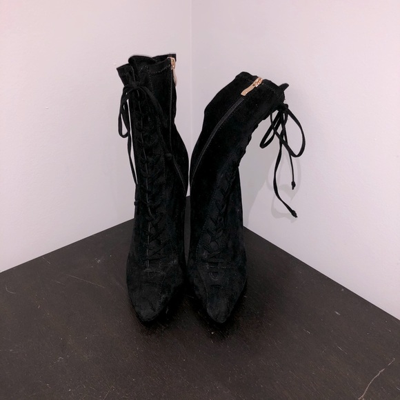 Heels - Picture 3 of 6